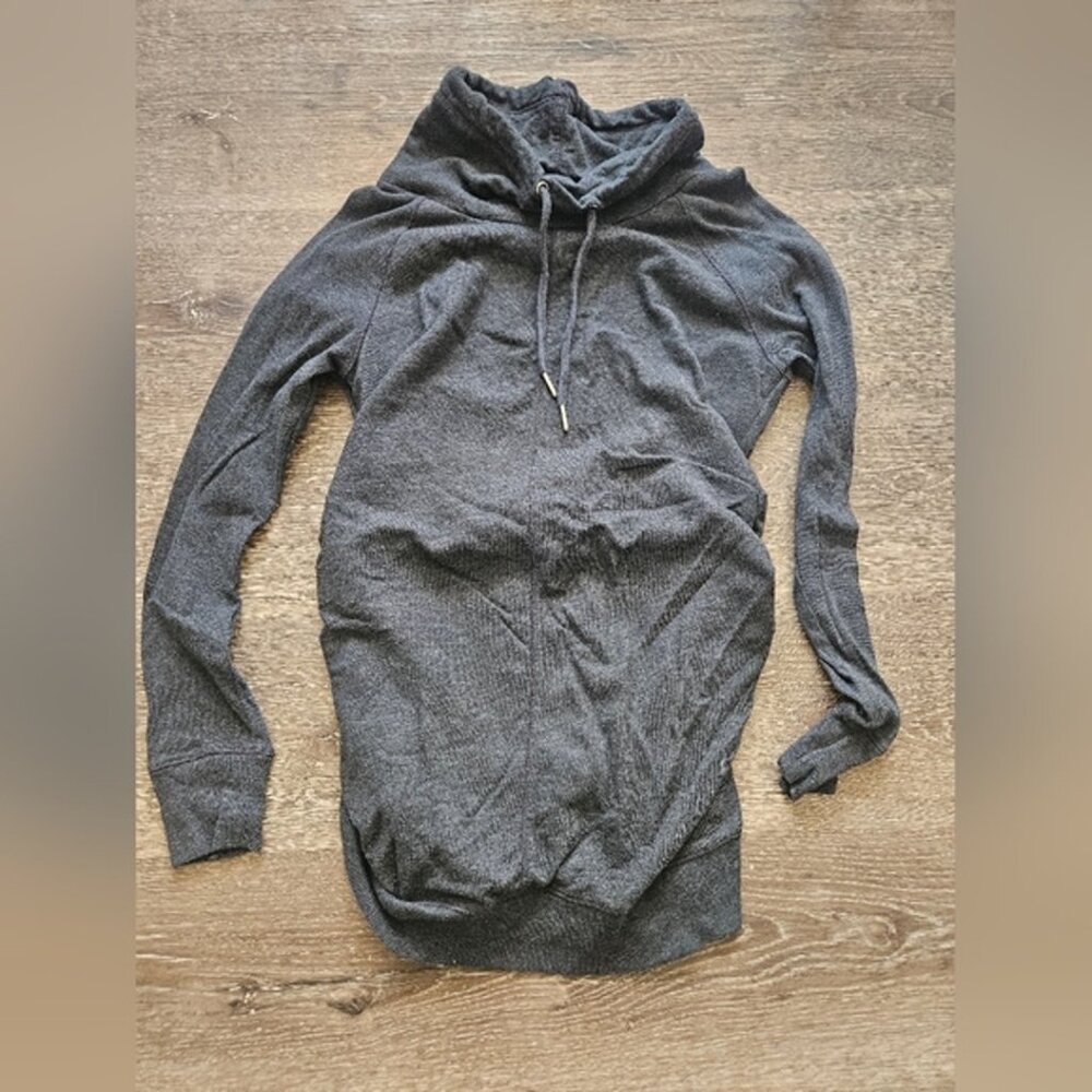 Liz Lange Maternity Sweater Sz S